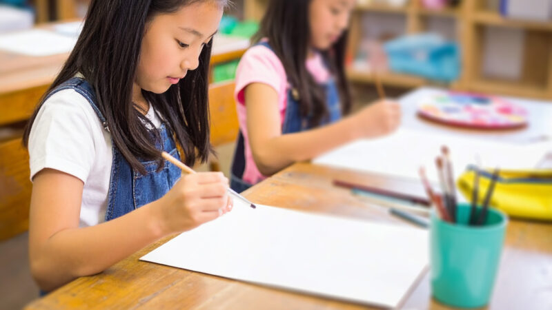 友だちの真似をする子の指導