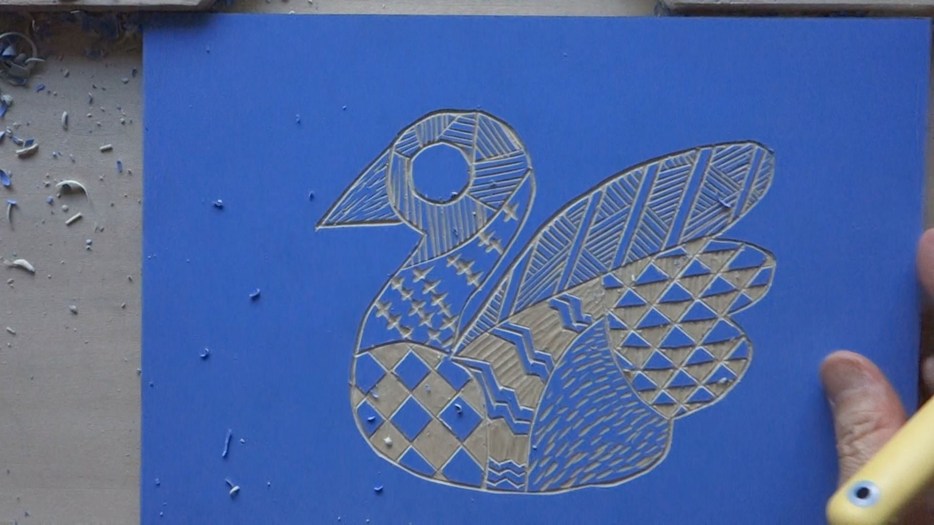 図工人｜小学生向け彫刻刀図工題材－輪郭に模様を詰め込む木版画作品