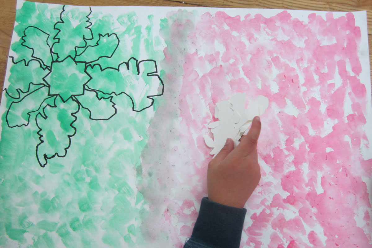 小学校図工中学年平面作品－型紙で花を描く「色いっぱいの不思議な花 ...