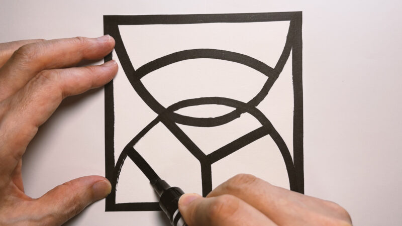 鉛筆の濃淡や重なりを試す