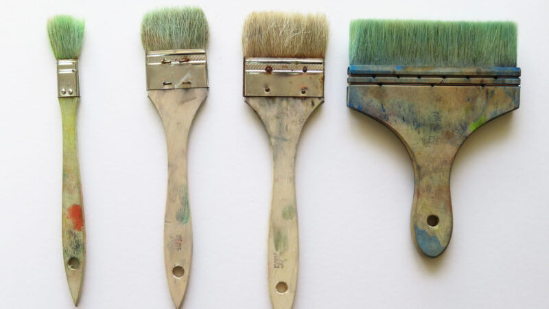 絵の具と一緒に使いたい用具-刷毛