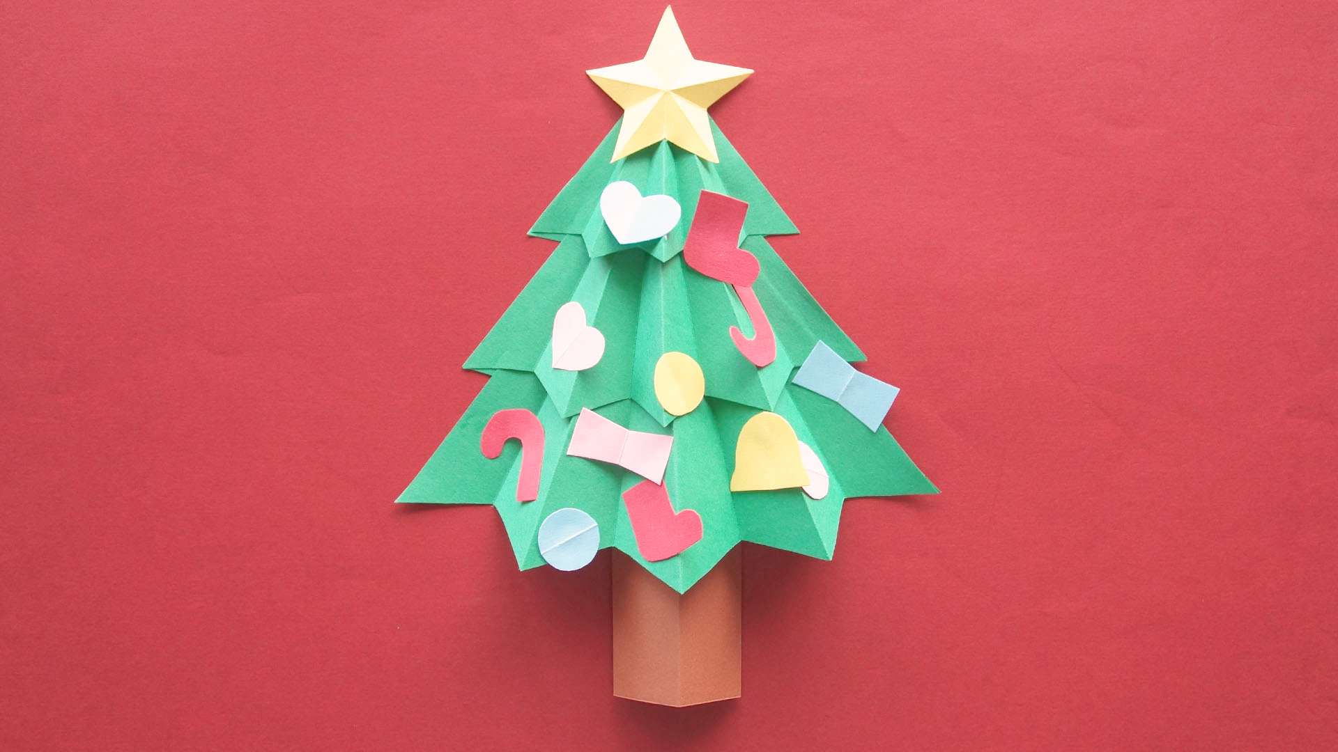 型紙と色画用紙で作る季節の壁面飾り12月クリスマスツリー 図工人
